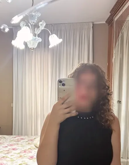 Angelika, 21