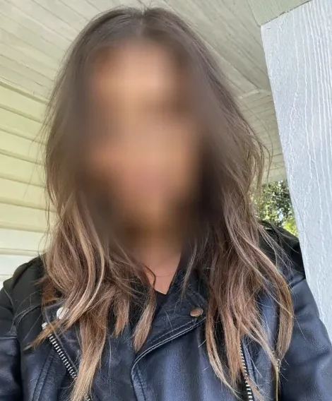 Angelika, 32