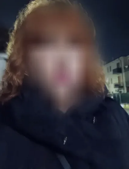 Clara, 40