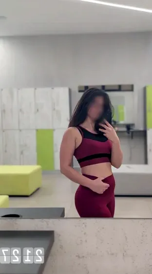 Clara, 28