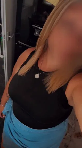 Dilara, 28