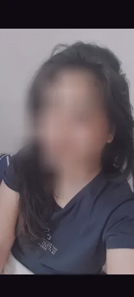 Emilia, 31