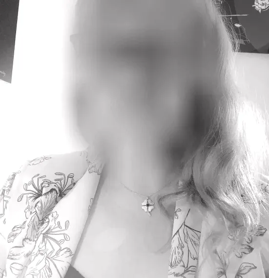 Isabella, 34