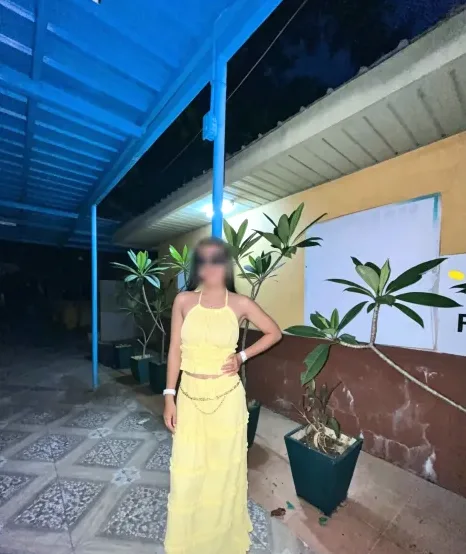 Jasmin, 29