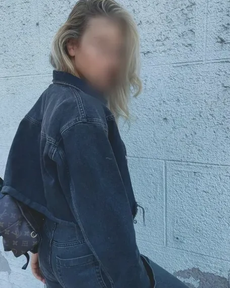 Karin, 31