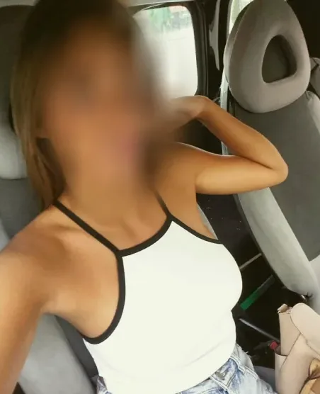 Karin, 36