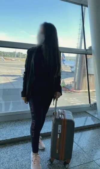 Larissa, 31