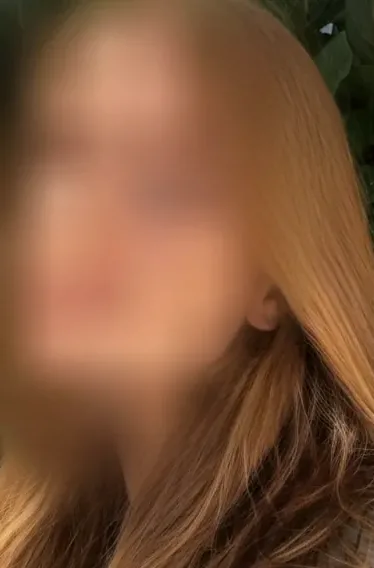 Maja, 23