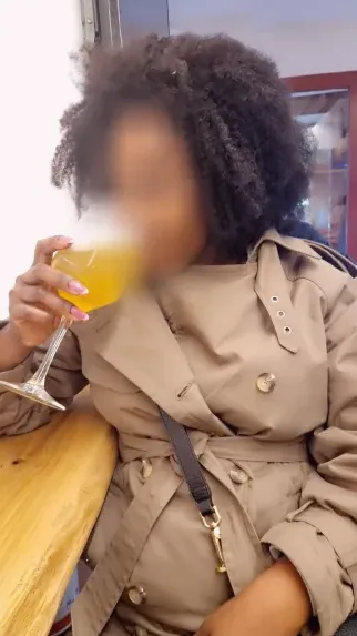 Viktoria, 35