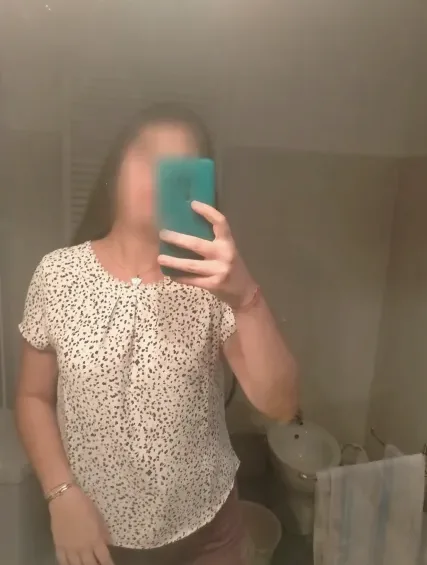 Viktoria, 21