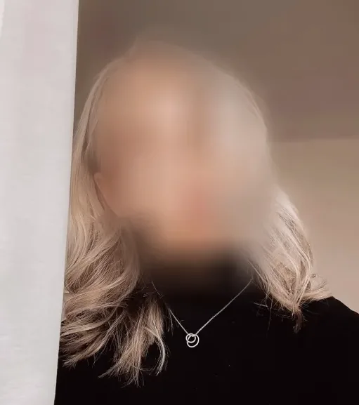 Yvonne, 24
